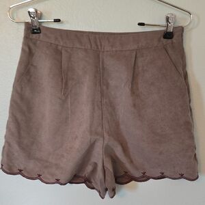 Double Zero Brown Scalloped Shorts Size Small